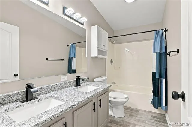 302 Apache Place Lochbuie, CO 80603