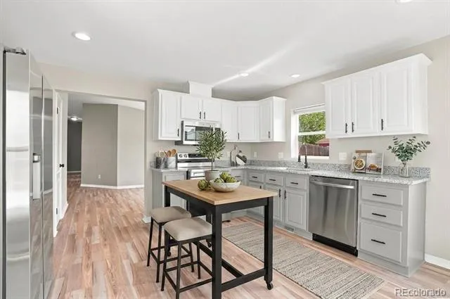 302 Apache Place Lochbuie, CO 80603