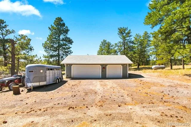 24124 Agate Trail Deer Trail, CO 80105