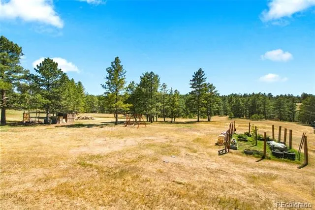 24124 Agate Trail Deer Trail, CO 80105