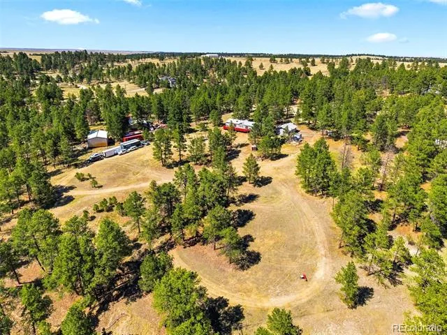 24124 Agate Trail Deer Trail, CO 80105