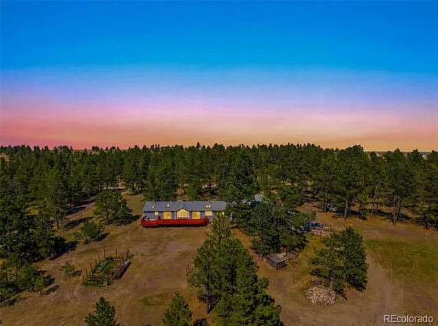 24124 Agate Trail Deer Trail, CO 80105