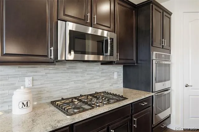 8015 S Vandriver Way Aurora, CO 80016