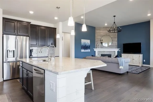 8015 S Vandriver Way Aurora, CO 80016