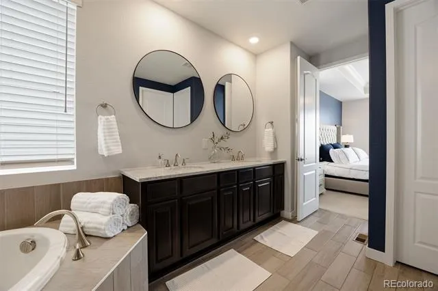 8015 S Vandriver Way Aurora, CO 80016