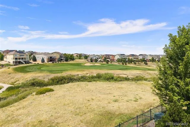 8015 S Vandriver Way Aurora, CO 80016