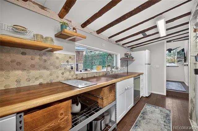 24 Signal Rock Road Golden, CO 80403