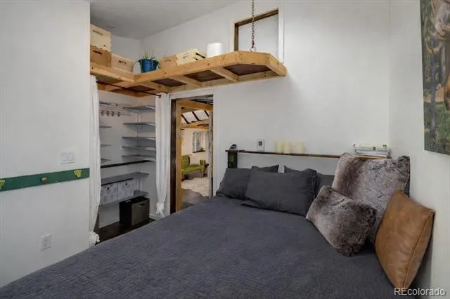 24 Signal Rock Road Golden, CO 80403
