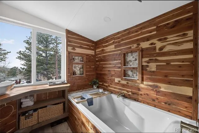 24 Signal Rock Road Golden, CO 80403