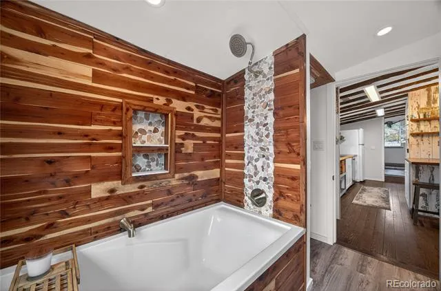 24 Signal Rock Road Golden, CO 80403