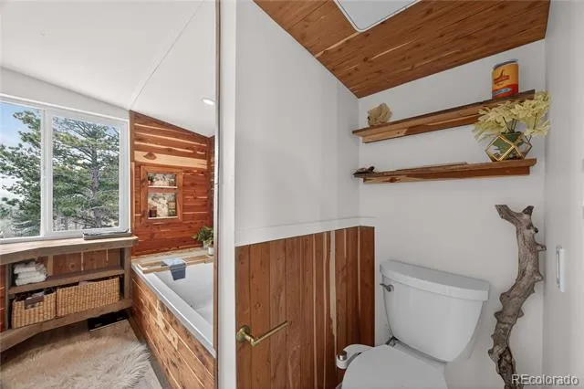 24 Signal Rock Road Golden, CO 80403