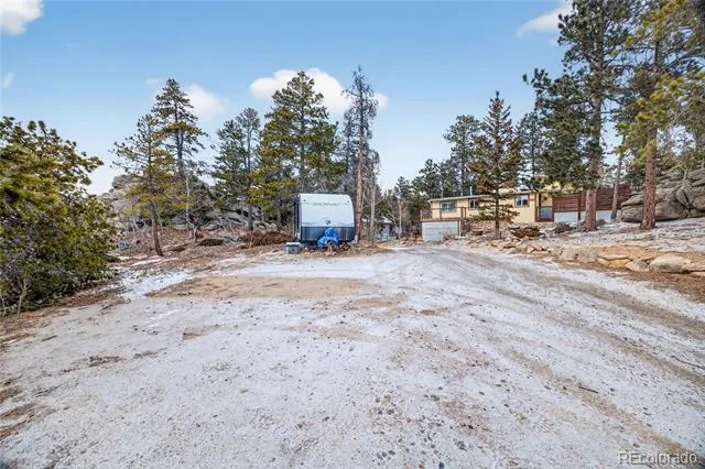 24 Signal Rock Road Golden, CO 80403