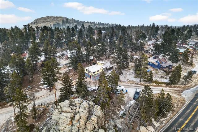 24 Signal Rock Road Golden, CO 80403