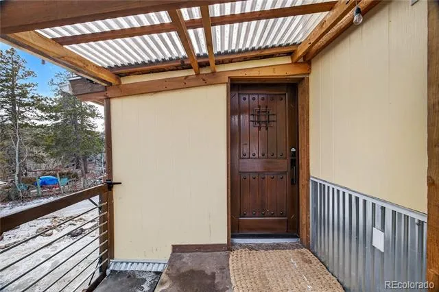 24 Signal Rock Road Golden, CO 80403