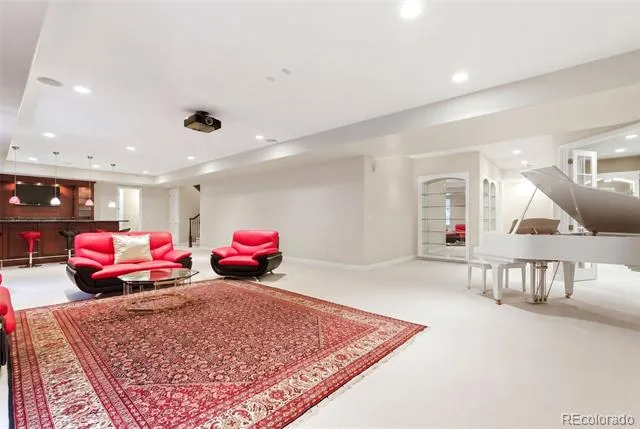 39 Royal Ann Drive Greenwood Village, CO 80111