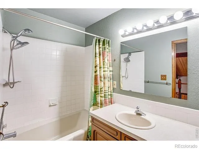 1923 Sauk Hill Road Loveland, CO 80537