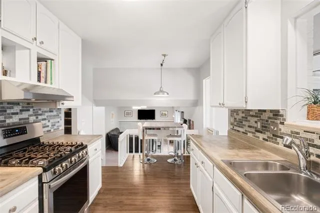 1658 S Ironton Street Aurora, CO 80012