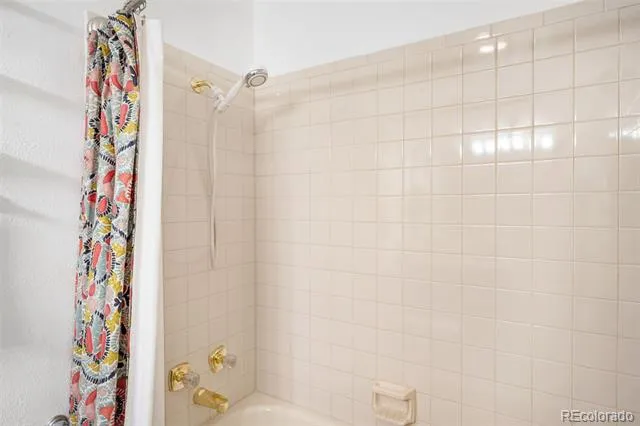 1658 S Ironton Street Aurora, CO 80012