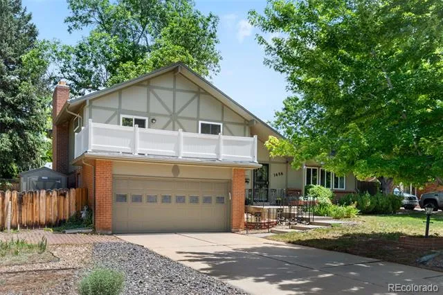 1658 S Ironton Street Aurora, CO 80012