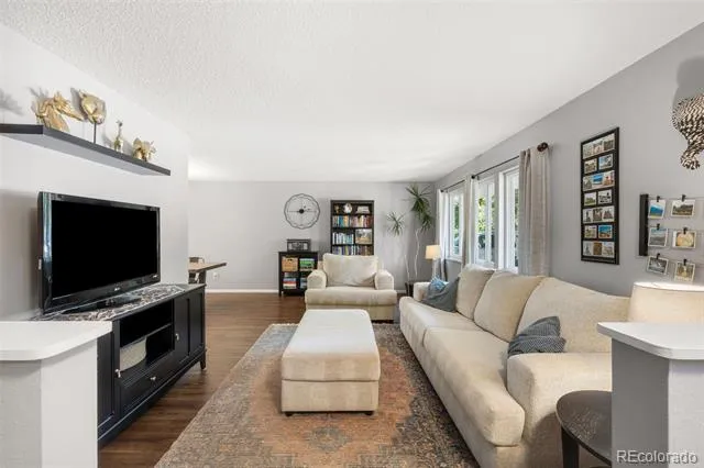 1658 S Ironton Street Aurora, CO 80012