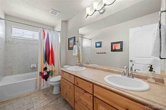 5773 Waverley Avenue Longmont, CO 80504