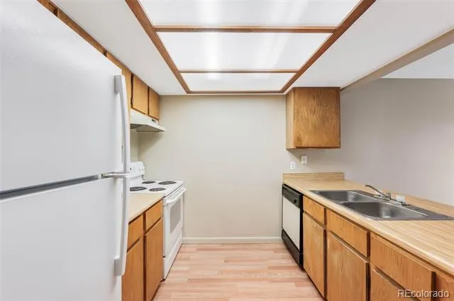 4896 S Dudley Street #4-7 Littleton, CO 80123