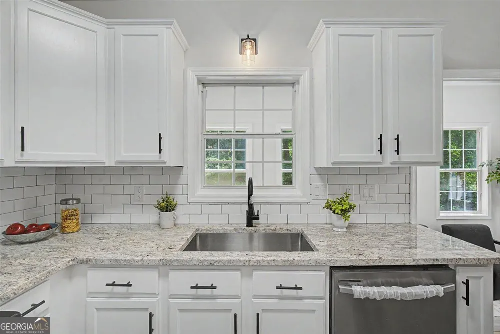 5422 Cheyenne DR Acworth, GA 30102