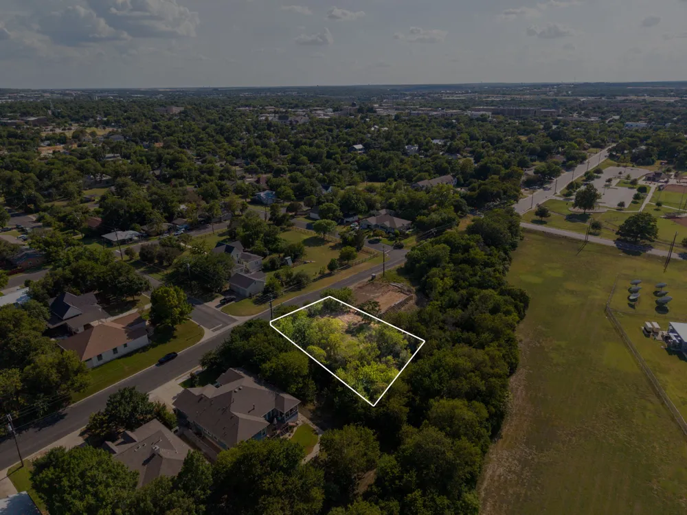 707 E 2nd Street Georgetown, TX 78626