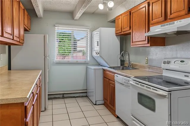 1180 Yosemite Street Denver, CO 80220