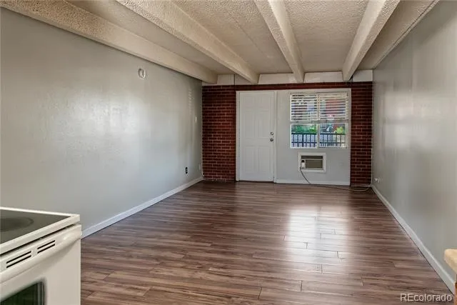 1180 Yosemite Street Denver, CO 80220