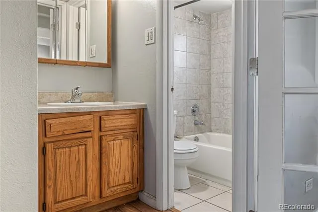 1180 Yosemite Street Denver, CO 80220