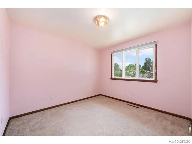 2612 Mountain View Avenue Longmont, CO 80503