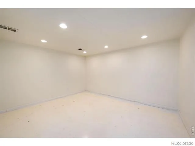 2612 Mountain View Avenue Longmont, CO 80503