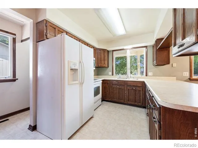 2612 Mountain View Avenue Longmont, CO 80503