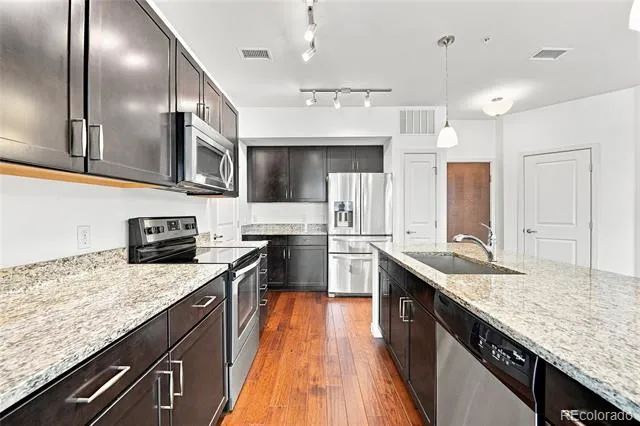 13598 Via Varra #120 Broomfield, CO 80020