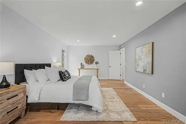 1519 E Maplewood Court Littleton, CO 80121