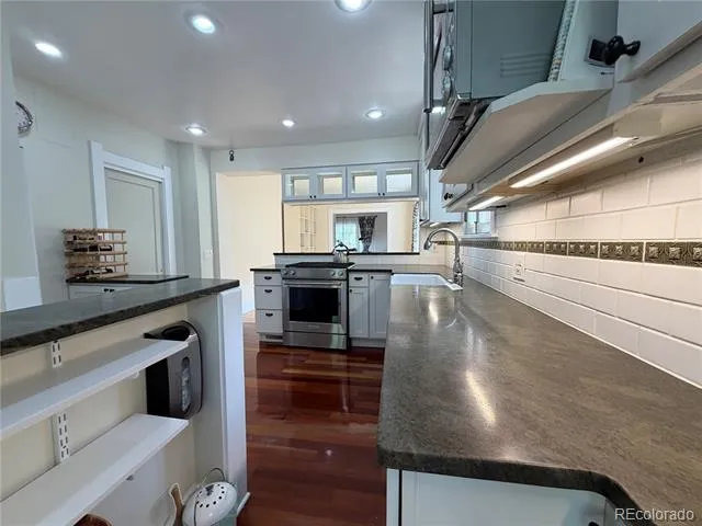631 Jackson Street Denver, CO 80206