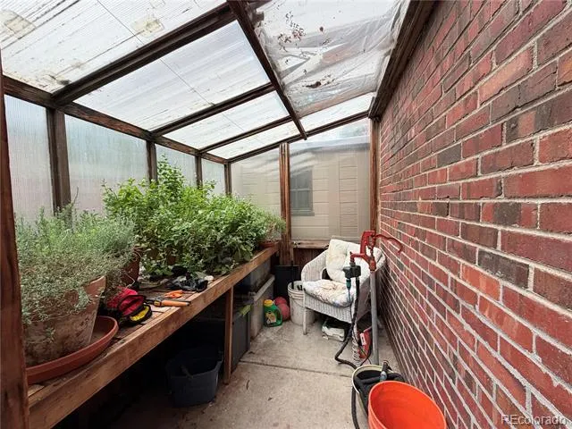 631 Jackson Street Denver, CO 80206