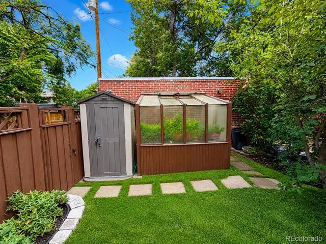 631 Jackson Street Denver, CO 80206
