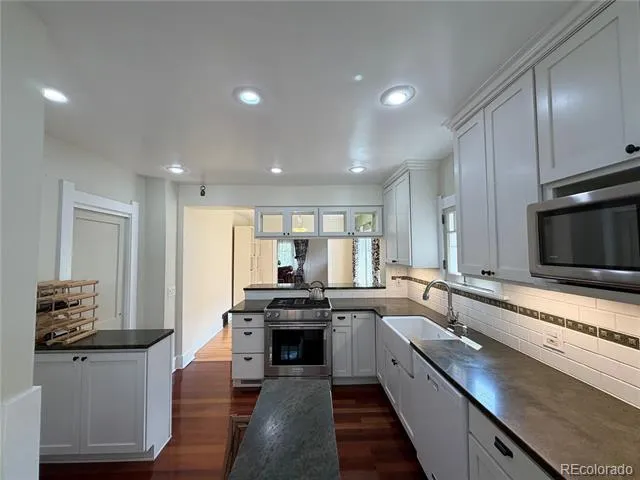 631 Jackson Street Denver, CO 80206