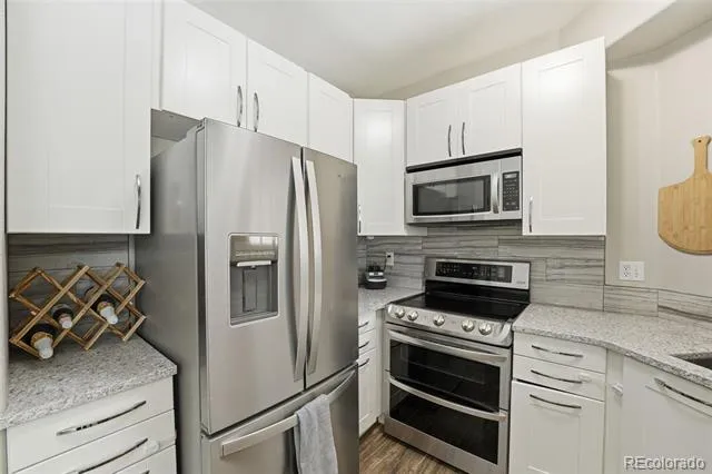 1672 W Canal Circle #411 Littleton, CO 80120