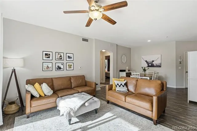 1672 W Canal Circle #411 Littleton, CO 80120