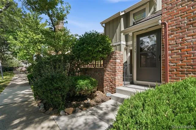 11899 Elk Head Range Road Littleton, CO 80127