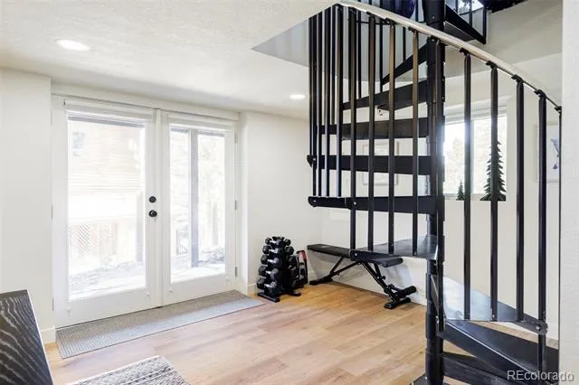 76 Wonderland Avenue Golden, CO 80403