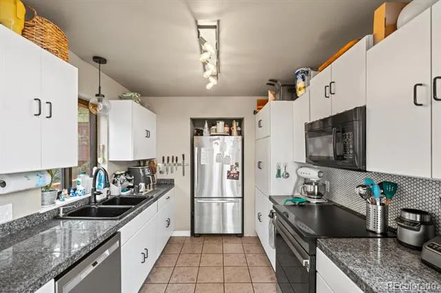 4440 Prairie Street Cascade, CO 80809