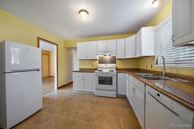 3650 S Delaware Street Englewood, CO 80110