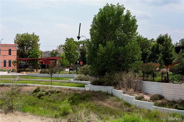 3842 High Street Denver, CO 80205