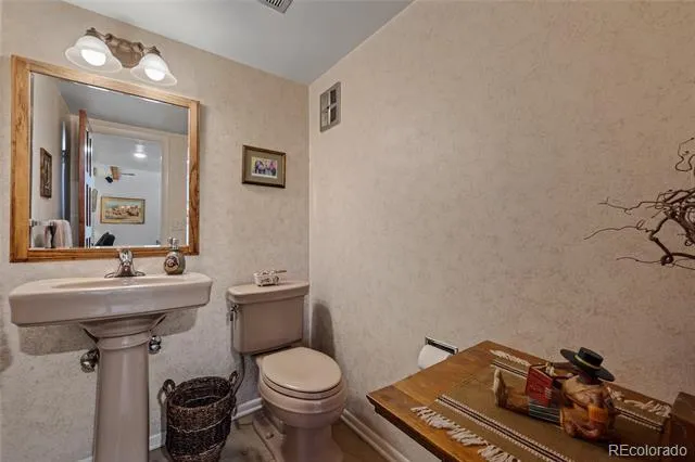 12143 W 68th Avenue Arvada, CO 80004