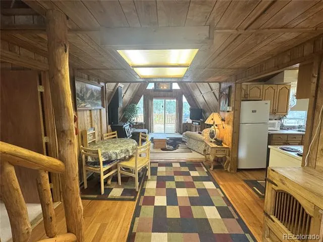 15 Dogie Trail Florissant, CO 80816