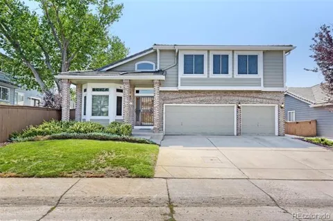 10083 Oak Leaf Way